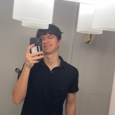 2matvii4's profile picture. 