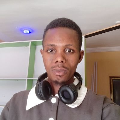 AdewoleMol92485's profile picture. I'm a hustler like you. Take a paid survey course to earn more;

https://t.co/gfxVFGGC4q