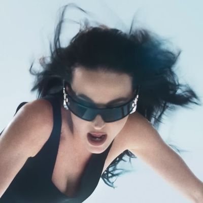 yooriwitness's profile picture. 