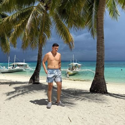 LanzLabro's profile picture. RMT now, ASCP soon, MD next life