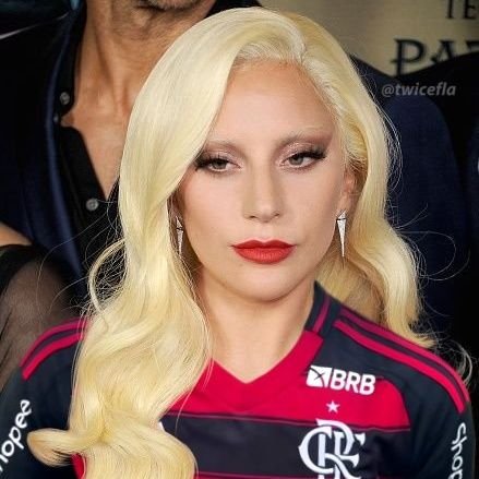 luloops_'s profile picture. tweets levemente exaltados em dia de jogo | 1895