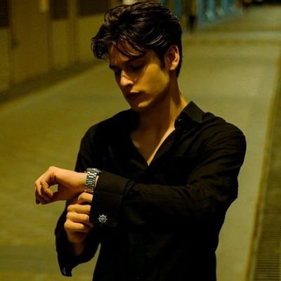 AliMxjo's profile picture. كل الأعمال بالنيّات ، إلا الحُب بالأفعال.