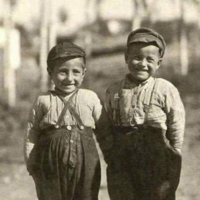 farinelli9303's profile picture. Paylaştıkça, sevinçler büyür, acılar azalır. Spor(FB, Tenis, Voleybol), müzik(Classic, Türk Sanat müziği), CHP üyesi. solcu ve solak. Edirne