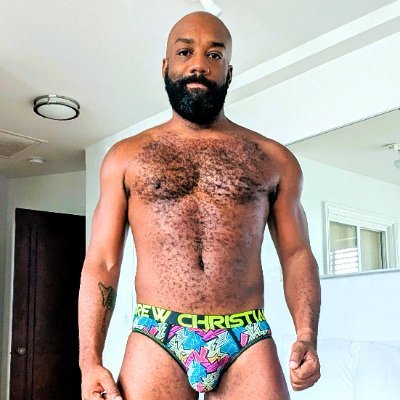 Kink, dicks, bears, nips, pits, butts, groups, daddies & feet.
WEEKLY content: DM for collab!
https://t.co/IJjx5Ebg7v | https://t.co/5s0jKSxMta