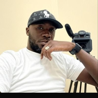 Je suis humain et tout ce qui est humain ne m'est pas étranger.
#dondesoipourlapatrie
#senegal2050🇸🇳