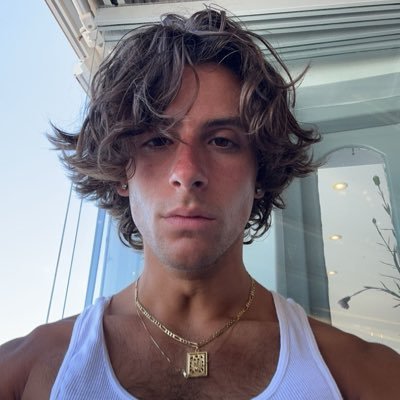 andy_kastrati's profile picture. insta: andykastrati