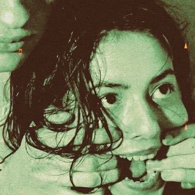 you guys only follow me cause you think i got las tetas enormes
leterbox: riprafa