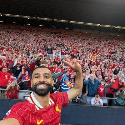 Associate Professor Midwifery, supporter of midwifery led care and breastfeeding, transforming midwifery ambassador and massive LFC fan. Views are my own.