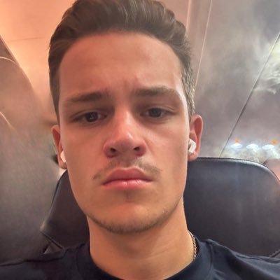 saintandersson's profile picture. Built an IT agency at 16.  Still breaking the rules in Web2 | Web3 | AI.  Chaos. Code. Clients.
