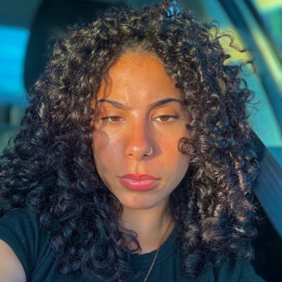 artista afrocaribeñx | scorpio | intj | they/she (elle/ella) | ig: artbynikita_ | free palestine
