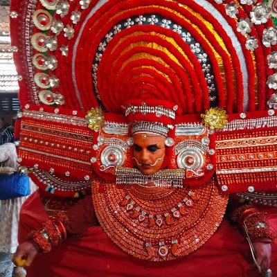 🌿 Folklorist | Kerala
📚 Exploring myths, rituals & stories of God's Own Country
🎭 Culture • Tradition • Oral Histories
🔗 https://t.co/SoQL4EJoBk