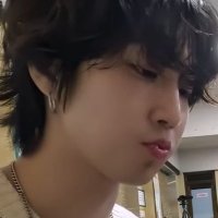 crow | looking for moots ! (@misovrs) 's Twitter Profile