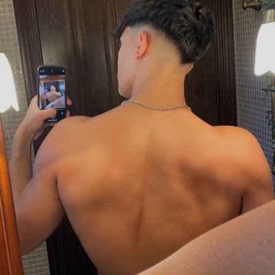 🔞🔥 20 yo bi / college dude/full nude content and face on my Onlyfans /DM for business💸💸 custom videos