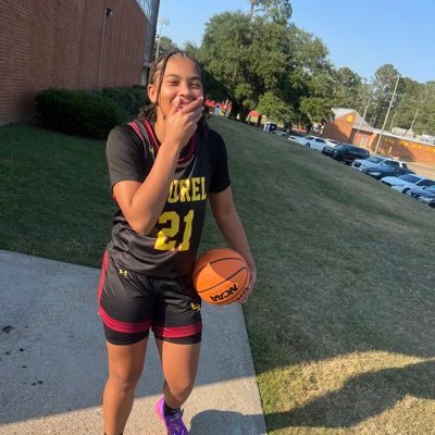 5’11 Guard Laurel High School #21🏀⚽️ (AAU) MS All-N