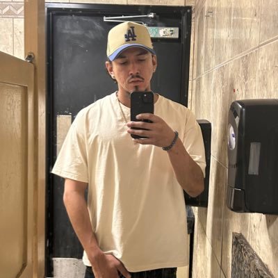akaJefe_Marioo's profile picture. 93’ til infinity #LakeShow #LetsGoDodgers #RamsHouse 💸🙏☔️