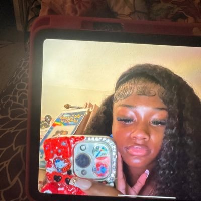 YANA π«§π Profile