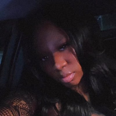 xniaaniaa's profile picture. 👩🏾‍❤️‍💋‍👩🏾