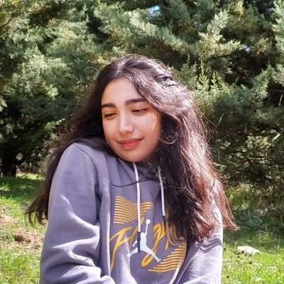 __Messmah's profile picture. زندگی بی تفاوت ترین جریانی است که در حال تجربه اش هستیم ... 🌾🌼

 🩹🩺