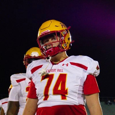Jack_Harper74's profile picture. 6’2 offensive linemen | Calvert Hall football | NOC🧪| 3.9 GPA| HarperJ27@chcstudent.com| Cell- 443-527-6833