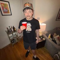 thew (@moose_luvr) 's Twitter Profile
