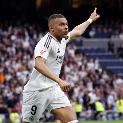 said_abu_hatem_'s profile picture. لاعب كرة القدم : منشئ محتوى رياضة الدوري الانجليزي,الدوري الماني,الدوري الايطالي,الدوري السعودي,