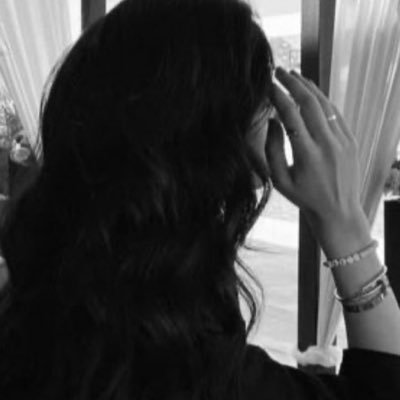 y2soom2's profile picture. أخر فتاة أنجبتهّا أمي لأبي 🤍 / #حوقلوا