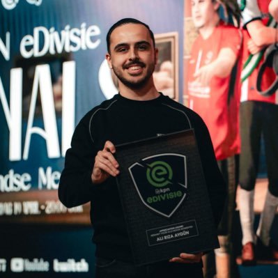 🎮 Official FIFA player for @PSVeSports • 🇹🇷/🇳🇱 • 29