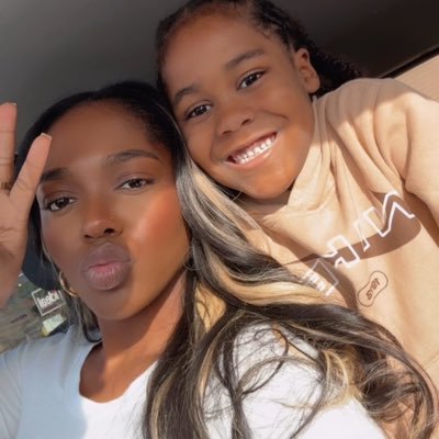 Queencc______'s profile picture. that girl. 💙 🇬🇾