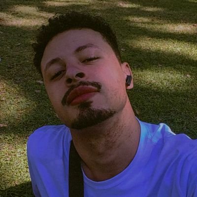 JMunizz_021's profile picture. 