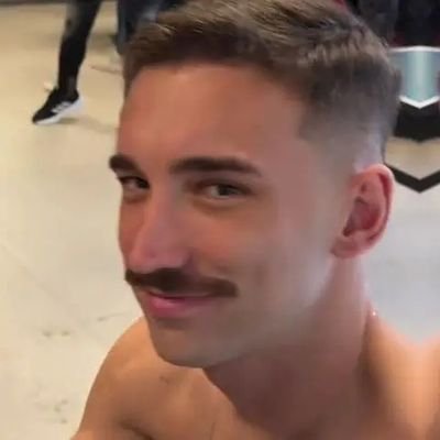 maribananinha0's profile picture. um diario das vozes da minha cabeça