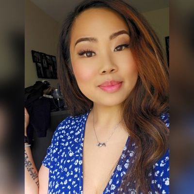 Mother x3👩👧👩👧👦 | Fiancée 💍 👩🏻❤️💋👨🏻 | Obsessed with Chicago sports 🏈🏀⚾ | #Thalstrong🧛♀🩸💉| 🇱🇦🇺🇸 | 🎮📖🤓