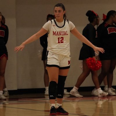 Kentucky Premier 16u E40 || 5’10 || SF || dmhs ‘27 || c/o 2027 || 3.7 GPA