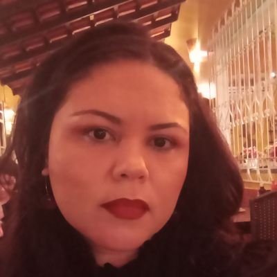 pqnadriele's profile picture. 