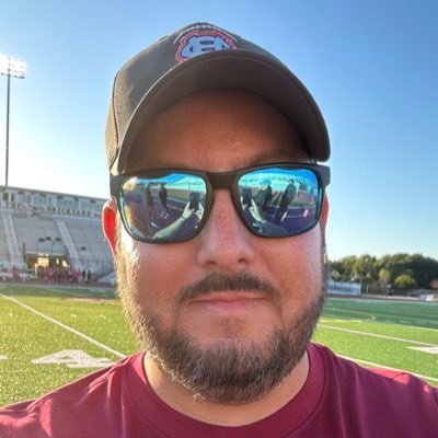 Hanover Central HS 📍Science Teacher 🔭🧪🔬 Former Math Teacher 🧮 Defensive Coordinator 🏈 Tite 7 Enthusiast 🦴 #FTC #Renegades #WarDogs