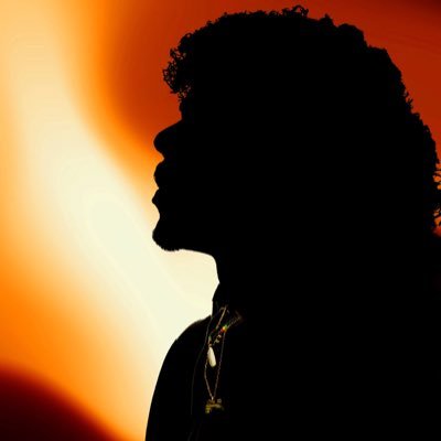 Nebuu8's profile picture. GWD - Sourcils froncés depuis la crèche 𒌐 @PSG_inside ❤️💙 Toronto Raptors 🦖🇨🇦 F1 🏎