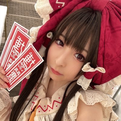 ピンクのお部屋で可愛い🐈⬛と生きてるたまにコスプレする人🎀NA8C🚗 フォローご自由にどうぞ🥀 @blitzenlovers 2025年卒業予定