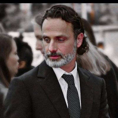 salahalhokair2's profile picture. “علمتني الحياه ليس الحب ان تكون بقرب من تحب ولكن الحب ان تثق  انك في قلب من تحب