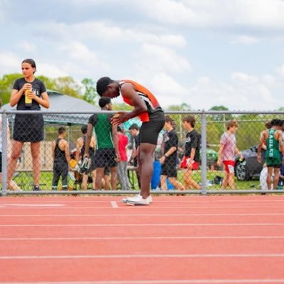 Cumberland regional high school |co 2027🎓| football and Track and field| 2x second team all conference track |email- dereonjhnsn@gmail.com| 3.3 gpa