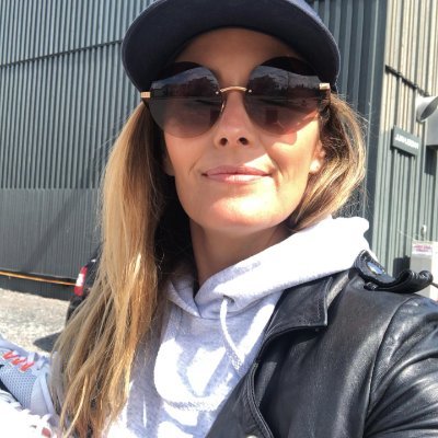 Mia0364's profile picture. 