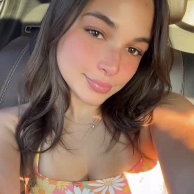 don’t take life too serious ✨ Dominicana 🇩🇴🌈🍄🧘🏽♀️