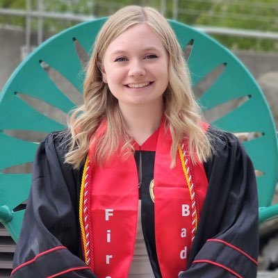 •Aspiring Genetic Counselor🧬 •Undergraduate Genetics Student at UW-Madison❤️🤍🖤 •Dedicated to spreading information on genetics and genetic counseling 🧬
