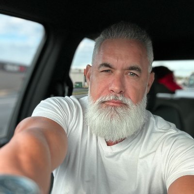 SRanniereAlmaid's profile picture. I'm a true American  🇺🇲, honesty is the key 🗝️