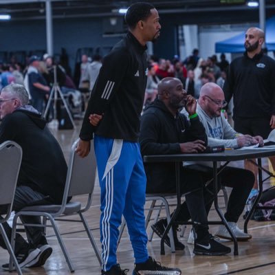 @MidWestBBclub 15U Coach 2028 Dayton Team, @prephoops, @vandalhoops Alum 3pt record holder🤟🏾, @TroyTrojanBball alum 1000pts +Scorers Club,🏀🙏🏾