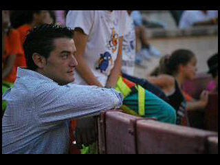 Segoviano, aficionado a los toros, viajero, deportista..., y por supuesto me encanta salir con los colegas!!! Jajaja