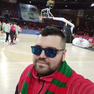 Caja 87 y poco más. Sevilla es verdirroja @caja87basket 💚❤️🏀