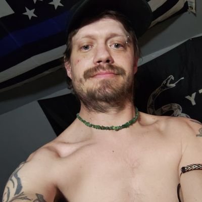 Please
Don't add me or DM me unless you want to have some fun together sending pics/videos and we can video chat for free