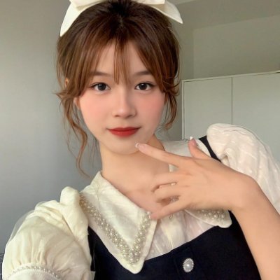 rueluas49897's profile picture. 