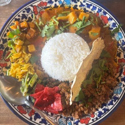 2y7ZDcTVUGUJgUb's profile picture. 