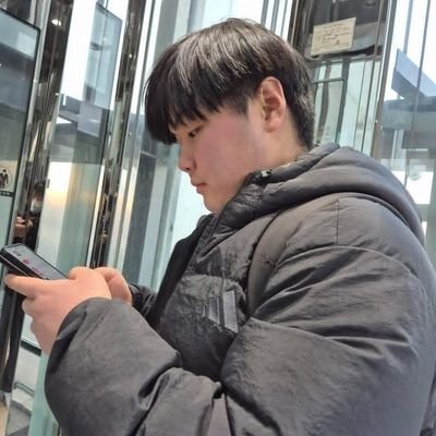 HamgilO's profile picture. 전장연에 연대하는 20대 장애인 남성
많은 맞팔, 리트윗 부탁드립니다