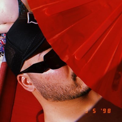 ageofgabre's profile picture. 🇧🇷| 24 | tenho medos bobos & coragens absurdas.